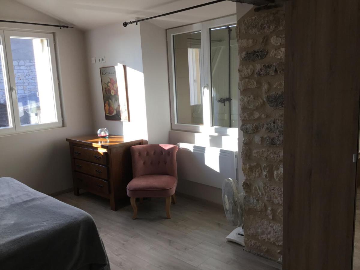 Maison De Louna Ноай Экстерьер фото